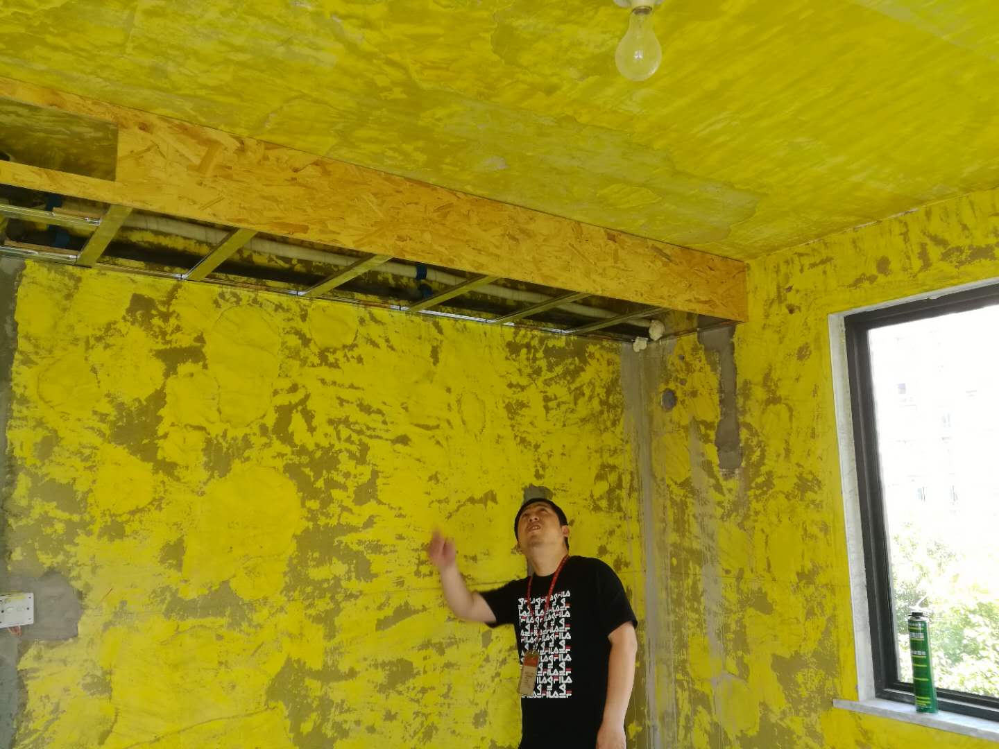 工程大PK正式启动，红牛装饰领导带领工程部突击检查工地