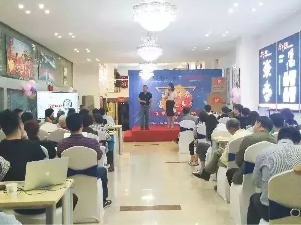 年末感恩答谢会，进店就有礼！