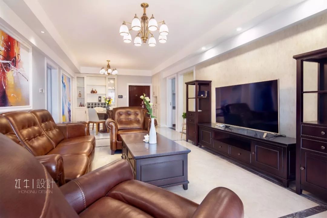 南京武夷名仕园124平米简美风格装修  享受家带来的温度04客厅