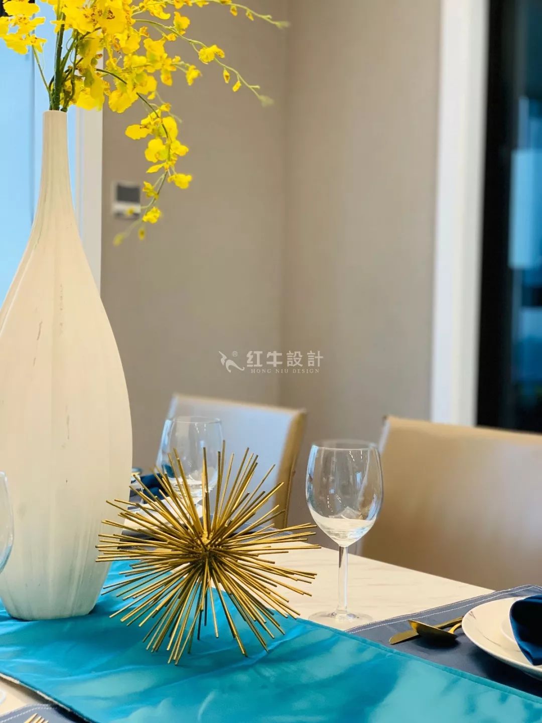 南京保利国际社区140㎡现代风格--四室二厅大户型，宽敞开阔又舒适！08餐厅设计