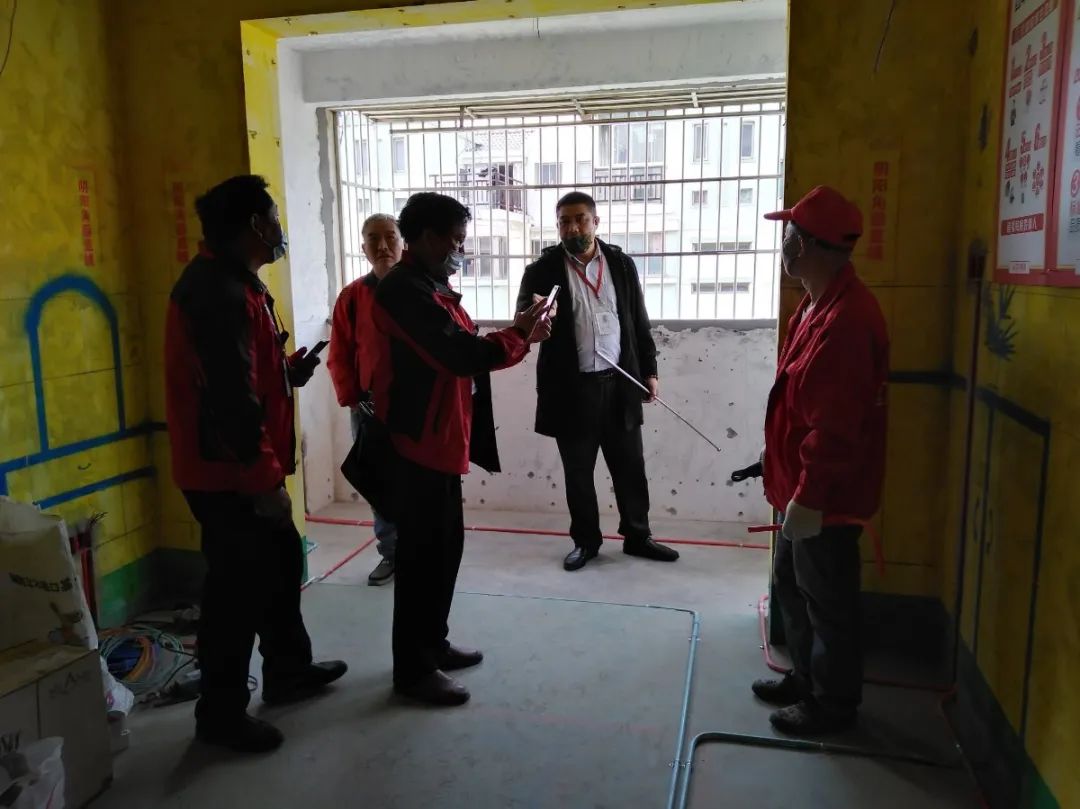 红牛巡检 | 董事长“老汪”视察工地，总经理带队检查工地！