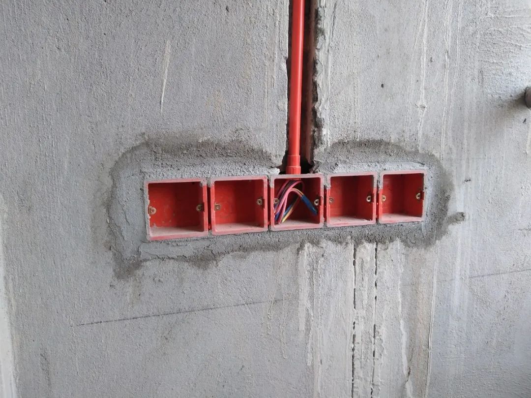 红牛巡检 | 董事长“老汪”视察工地，总经理带队检查工地！