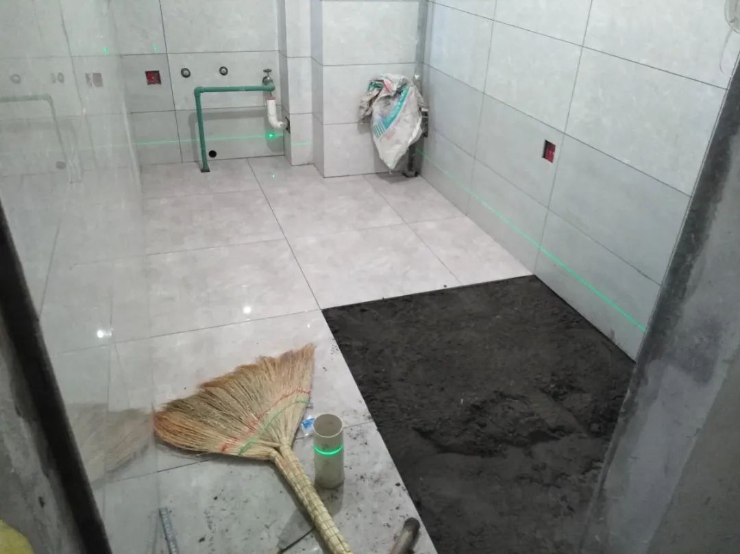 红牛巡检 | 董事长“老汪”视察工地，总经理带队检查工地！