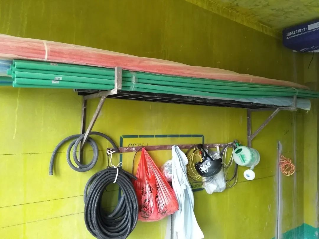 红牛巡检 | 开槽埋线，工地整洁美观！