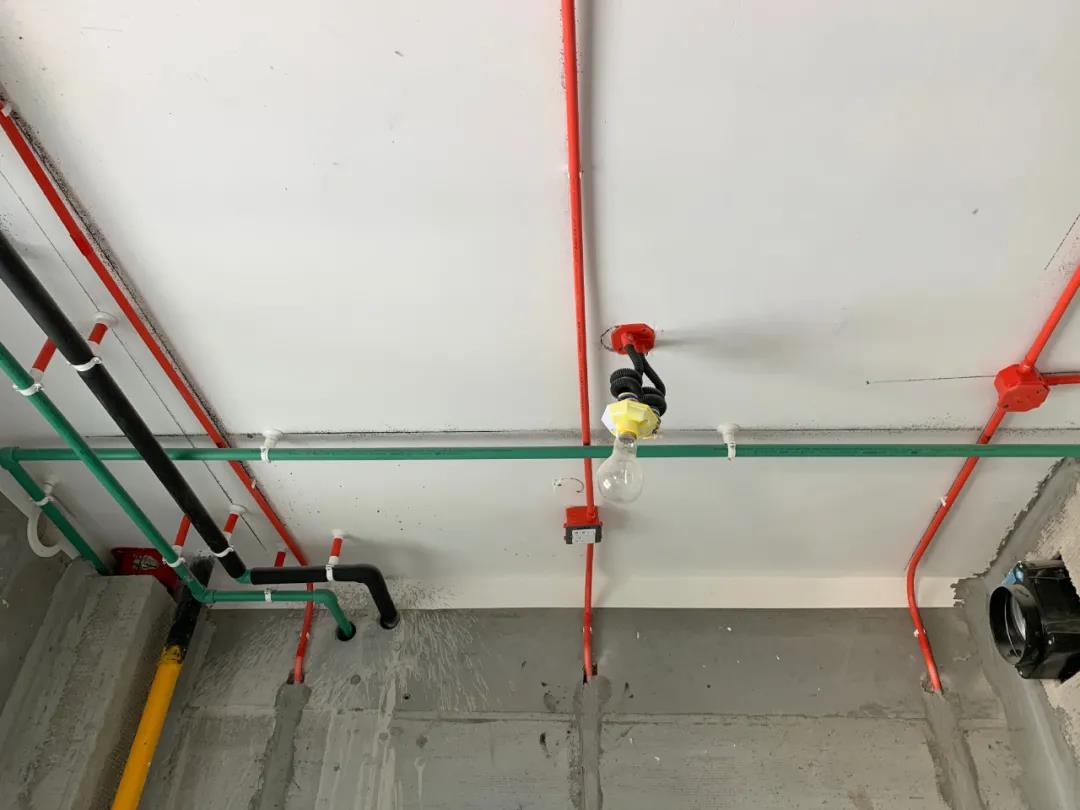 没有一点防备！突击工地施工现场，装修细节大曝光！