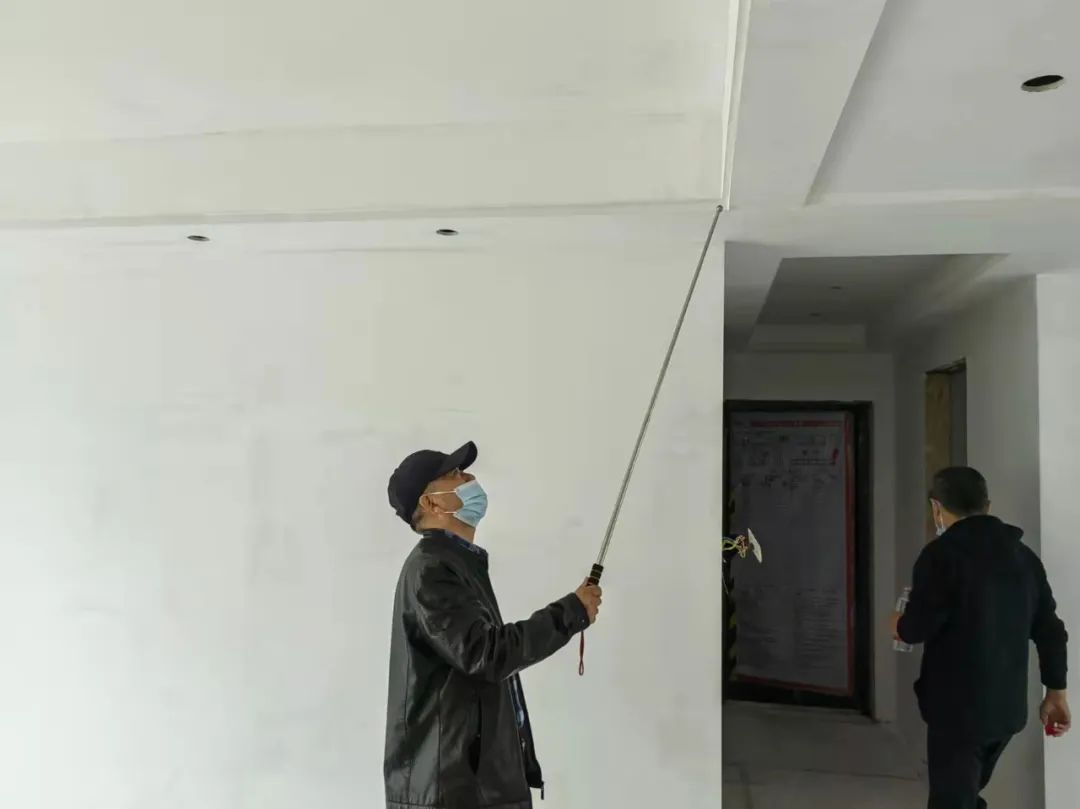 走过场？形式主义？不存在的！直击红牛装饰工地现场，您会看见……