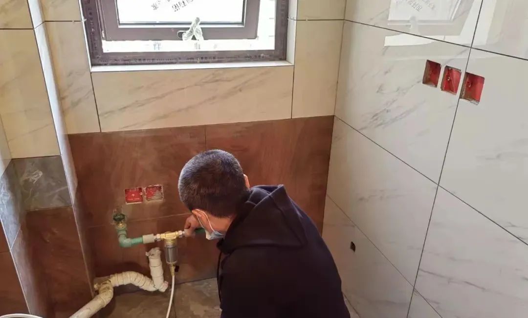 走过场？形式主义？不存在的！直击红牛装饰工地现场，您会看见……