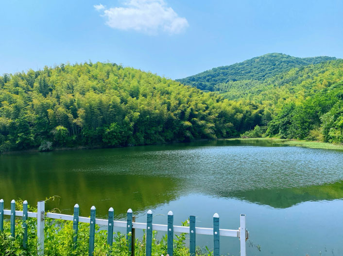 红牛装饰团建｜不忘初心，担当有为，共创美好未来！