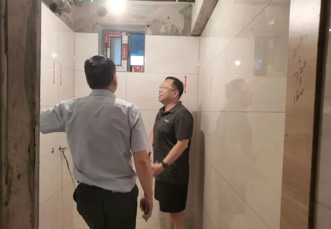 工地突击巡检｜巧遇业主，与其一起直击施工现场，果然……