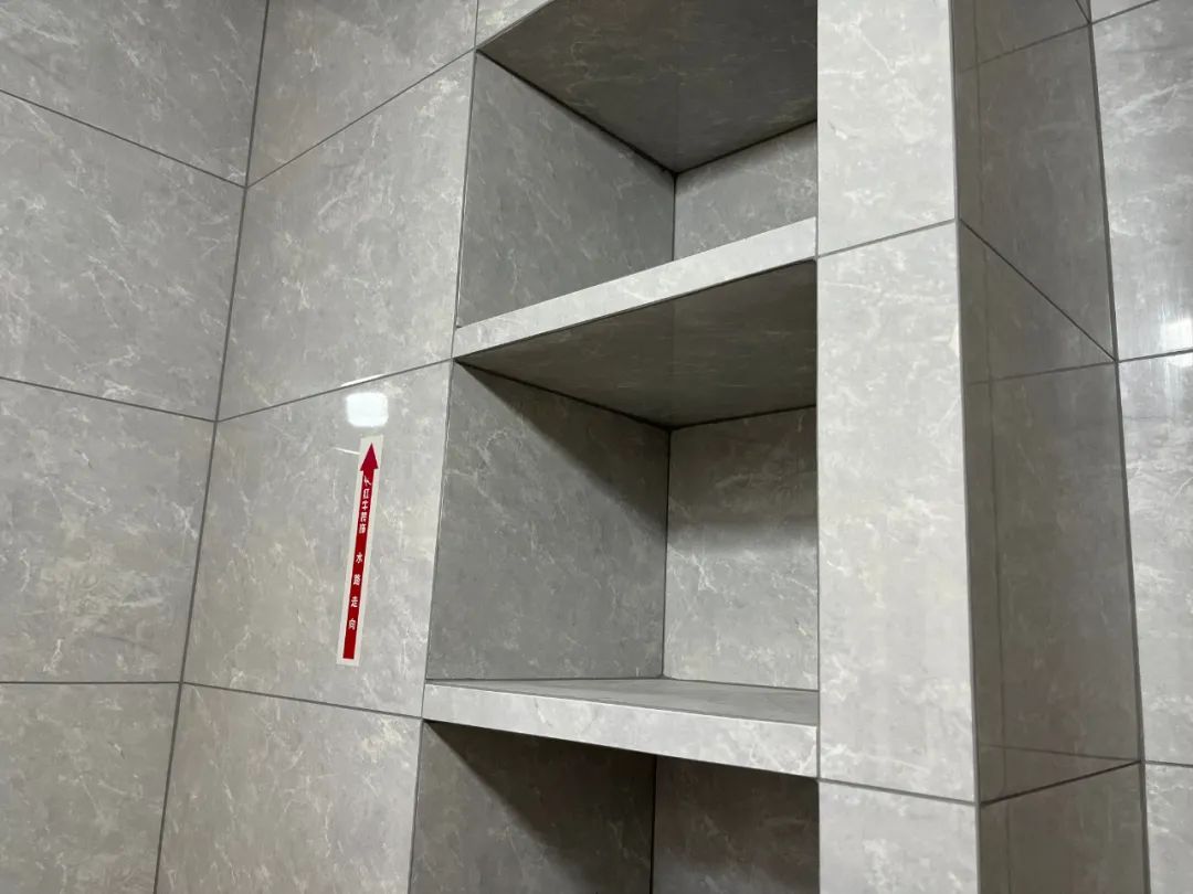 工地突击巡检｜无惧高温，直击40℃+的工地施工现场！