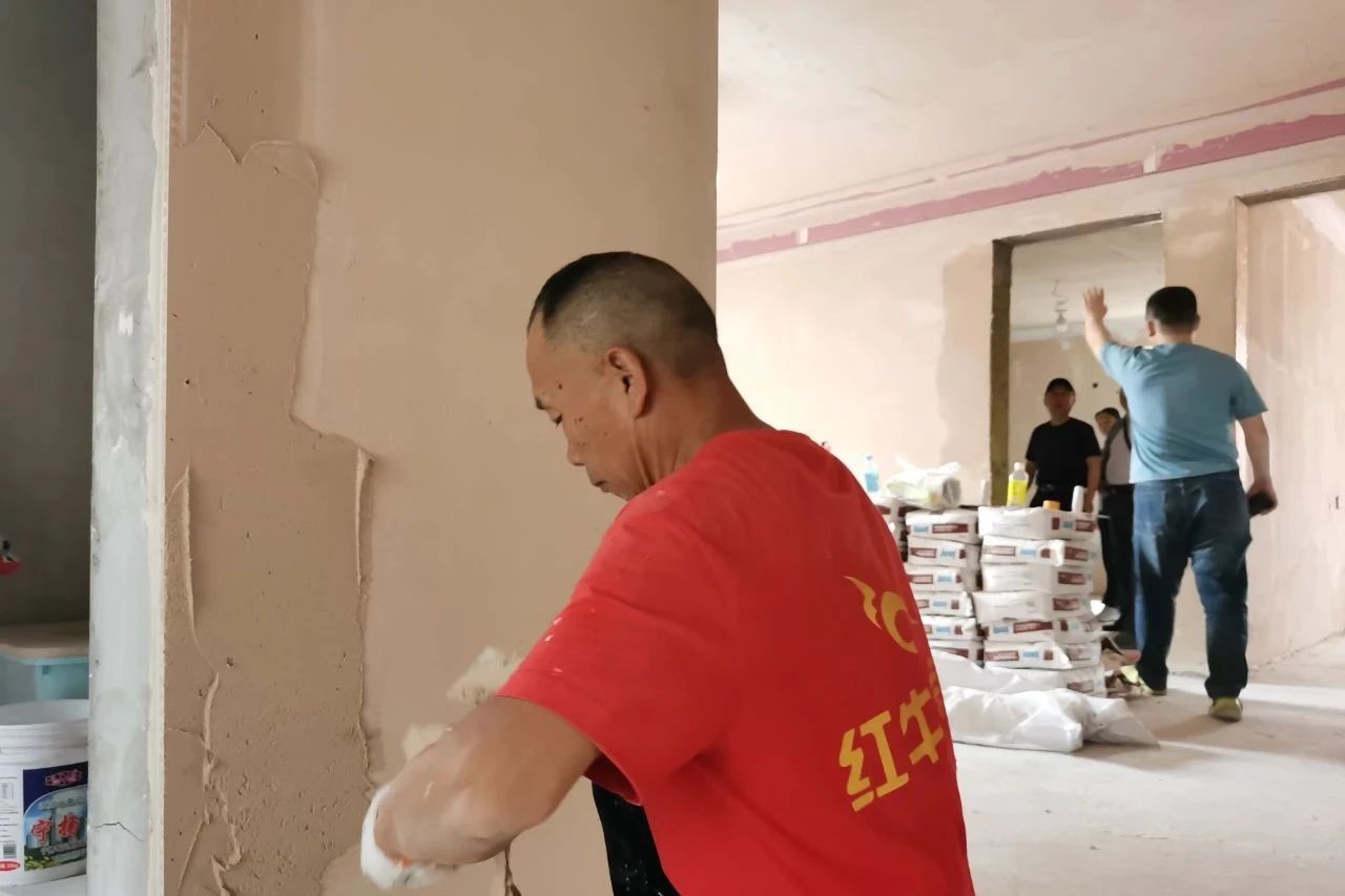 工地突击巡检｜在他们的“挑剔”下，筑就高品质家居12