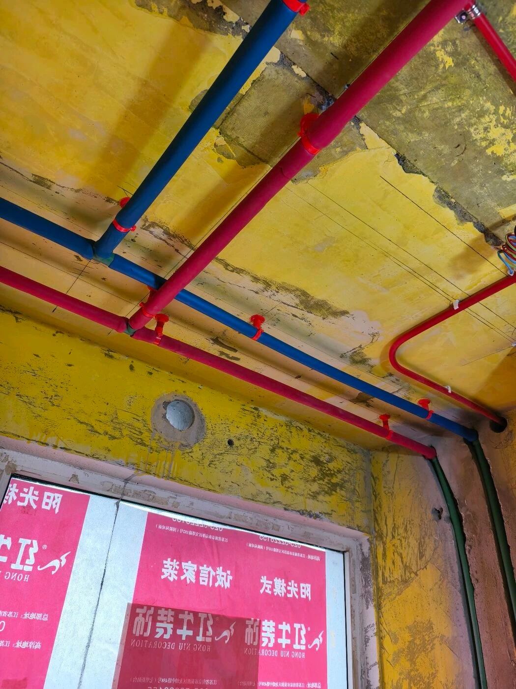 南京红牛装饰定期工地巡检，以专业和热情回馈每一份信任！09