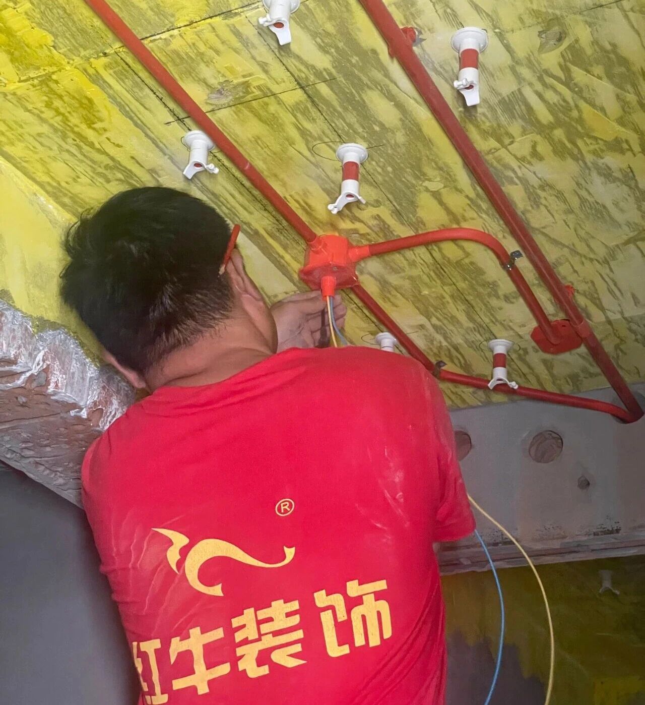 设计师工地巡检，用脚步丈量细节，护航效果完美落地！03