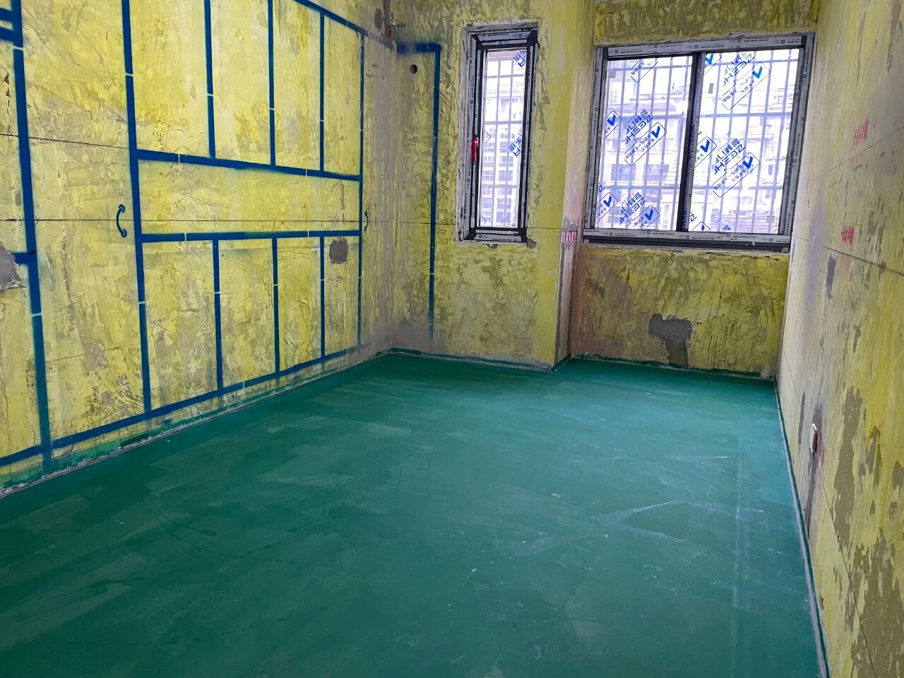 九月秋意渐浓，南京红牛装饰工地巡检步履不停，只为兑现品质承诺！