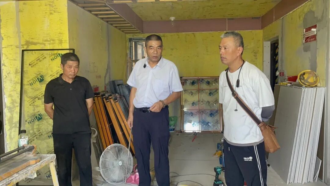 南京红牛装饰29载匠心如一：总经理突击工地巡检，严控细节，铸就品质！