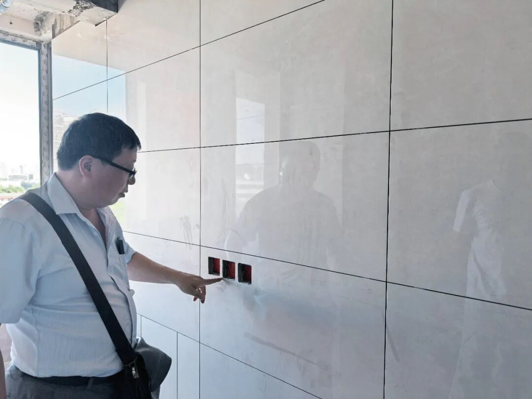 南京红牛装饰工地突击巡检：金九银十，装修黄金期，施工质量更不容松懈！